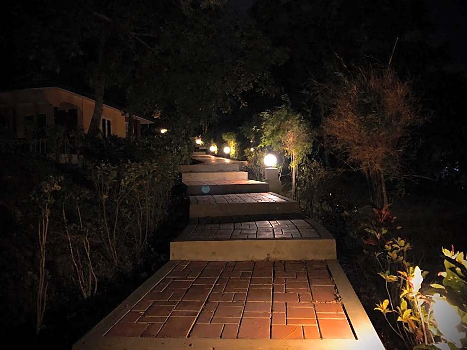 Hill Garden Hotel