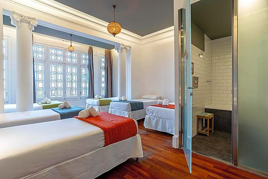 Casa Gracia Barcelona Hostel