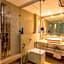 Howard Plaza The Fern - An Ecotel Hotel Agra