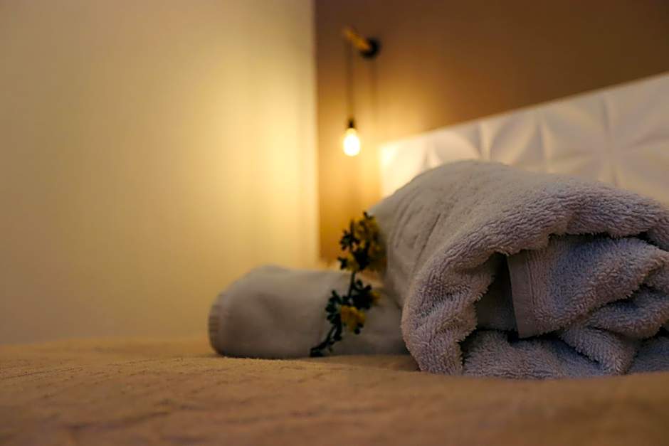 Elves Studios& Apartment's SIDARI