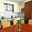 Apartment Mirna, 2-bedroom Apartment, Overlooking the Beach