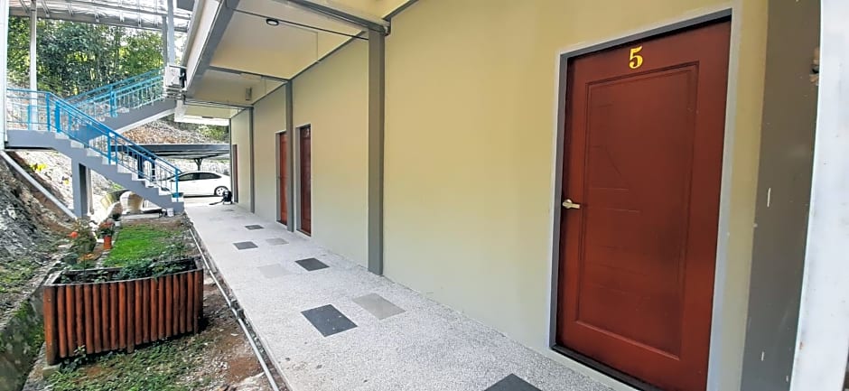 Leely Garden Valley Lodge Tambunan