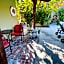 Los Arboles Hotel