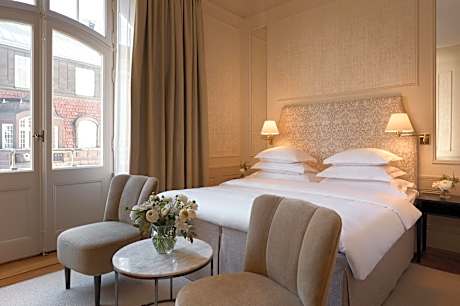 Superior Balcony Room