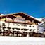 Hotel Huberhof