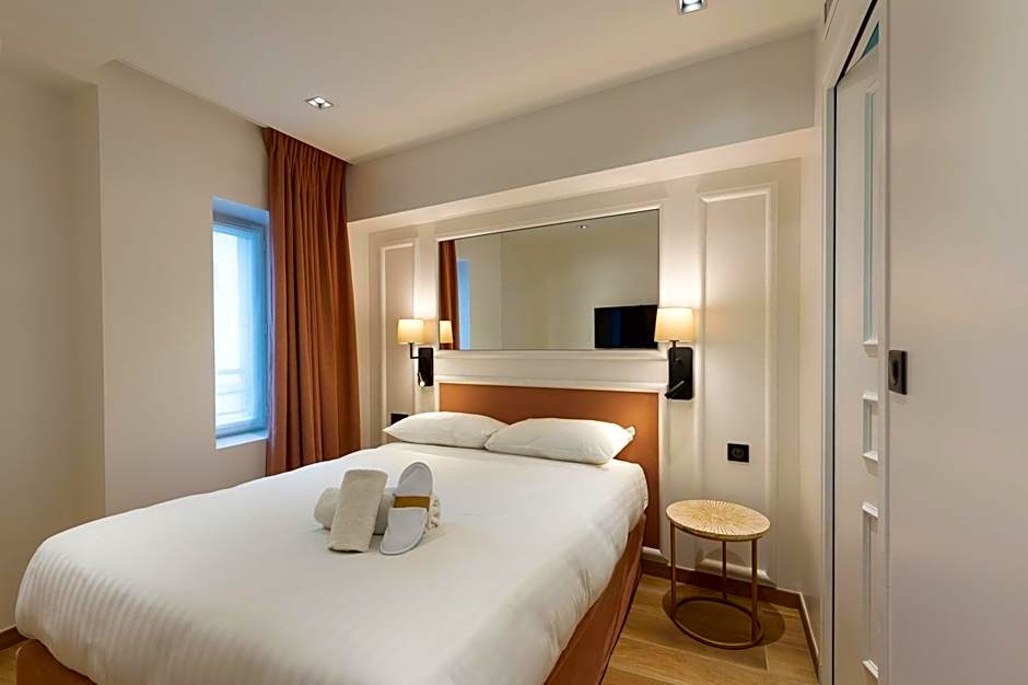 HOTEL AU COEUR DE REPUBLIQUE