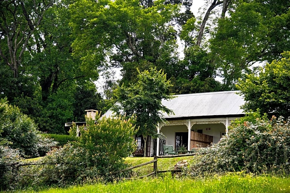 The Knoll Historical Guest Farm