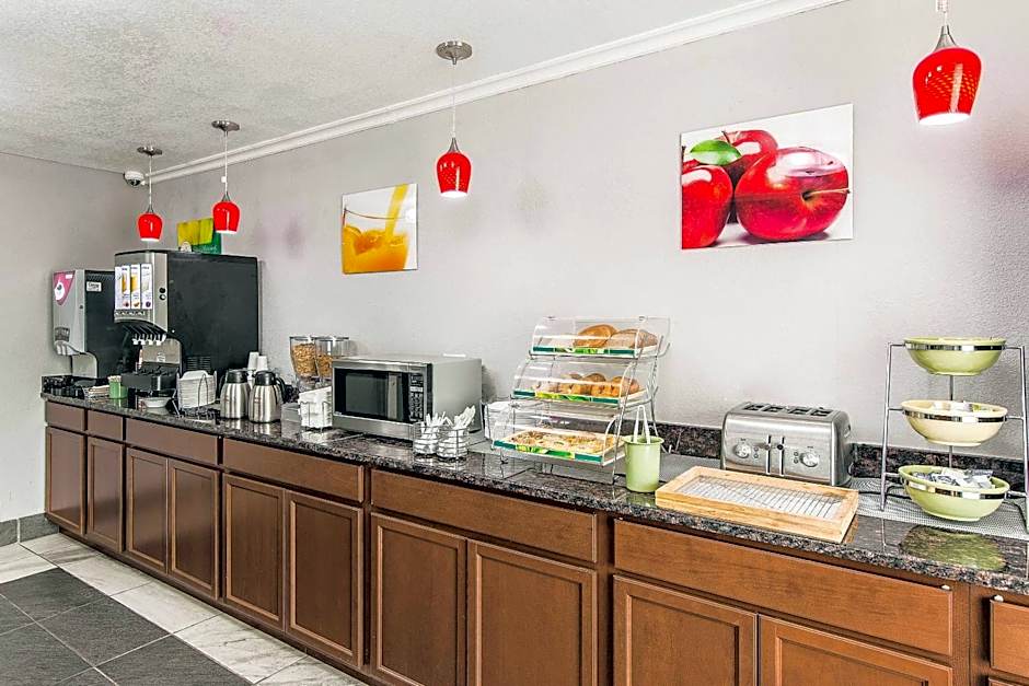 Quality Inn Forest City