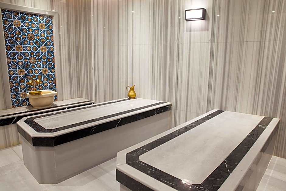Midas Hotel