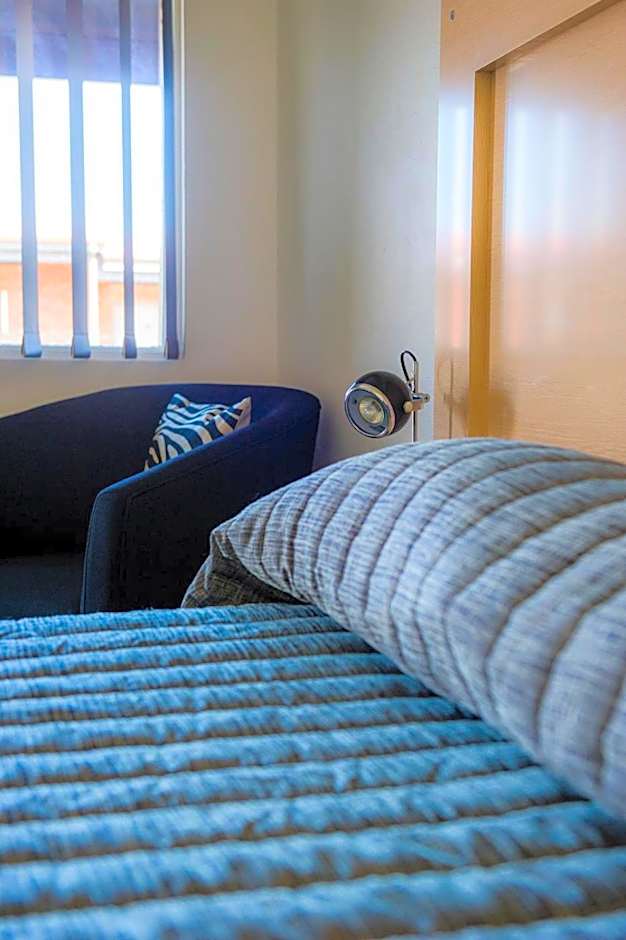 Cherry Blossom Motor Inn