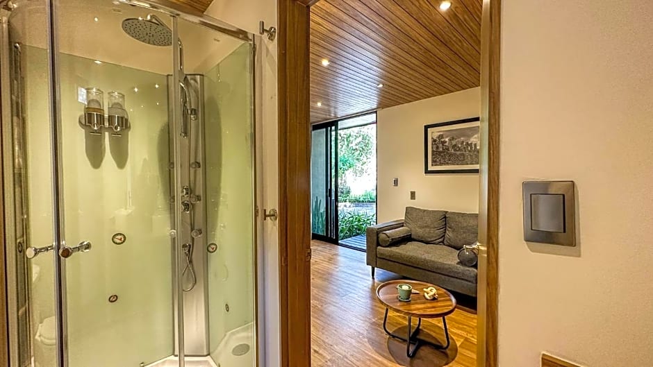 Antigua Guesthaus Suites