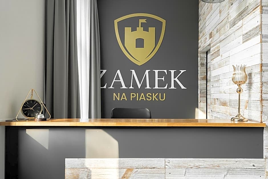 ZAMEK NA PIASKU - Tuż przy Plaży