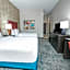 La Quinta Inn & Suites by Wyndham DFW West-Glade-Parks