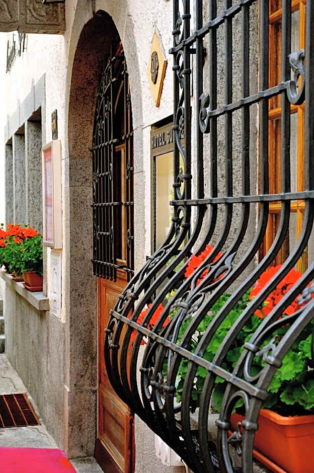 Poschiavo Suisse Hotel