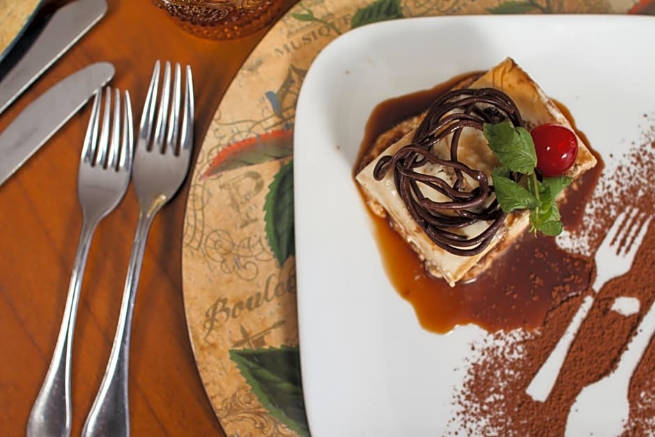 De la Trinidad Hotel