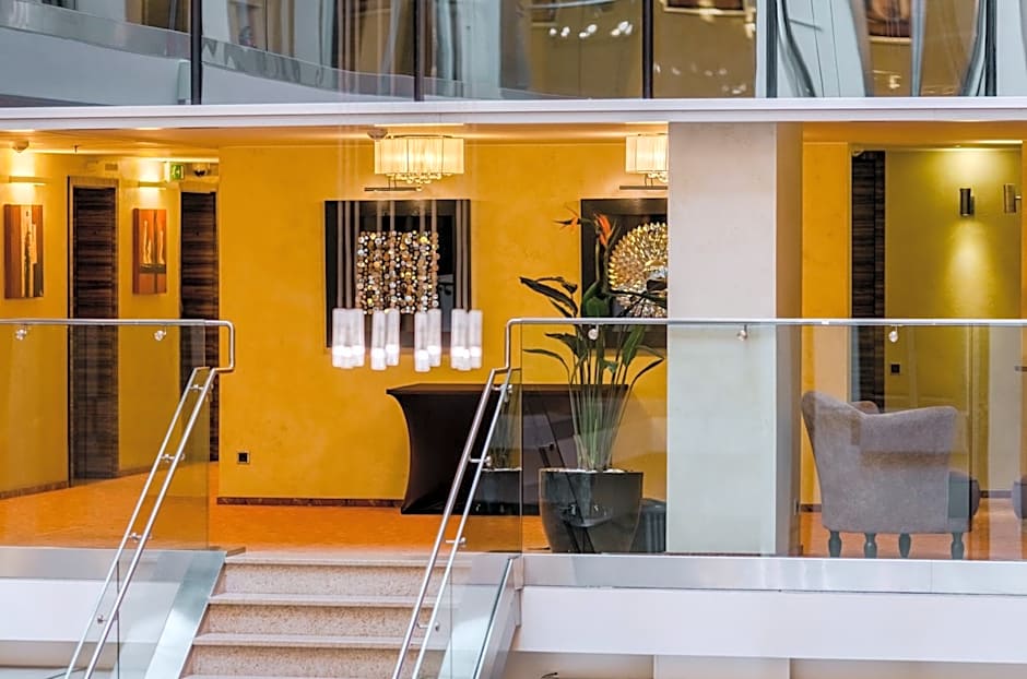 Avalon Hotel & Conferences