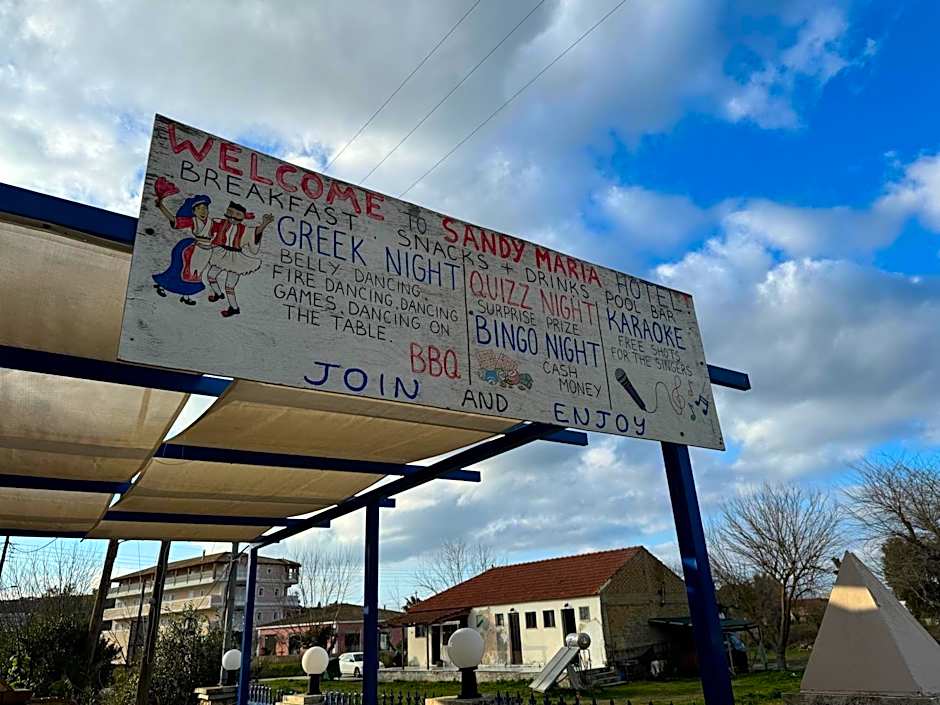 Sandy Maria studio 701