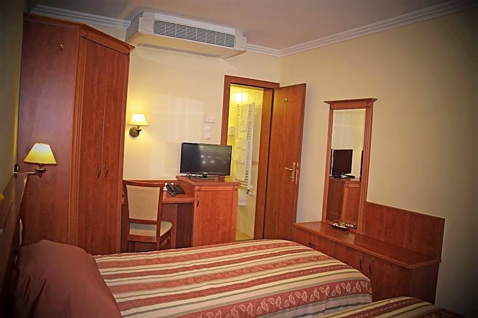 Geréby Kúria Hotel és Lovasudvar