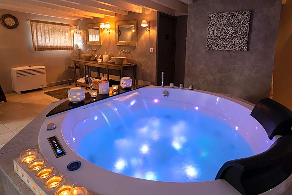 CHARME AU FIL DE L'EAU