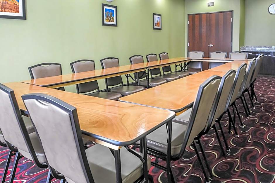Comfort Inn & Suites Artesia