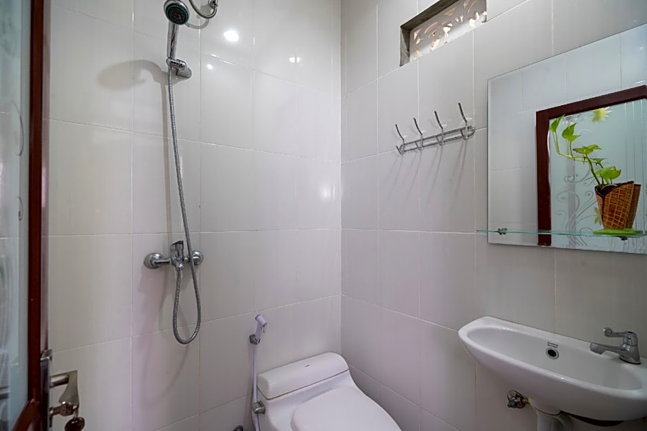 OYO 2438 D' Tamblingan Guesthouse