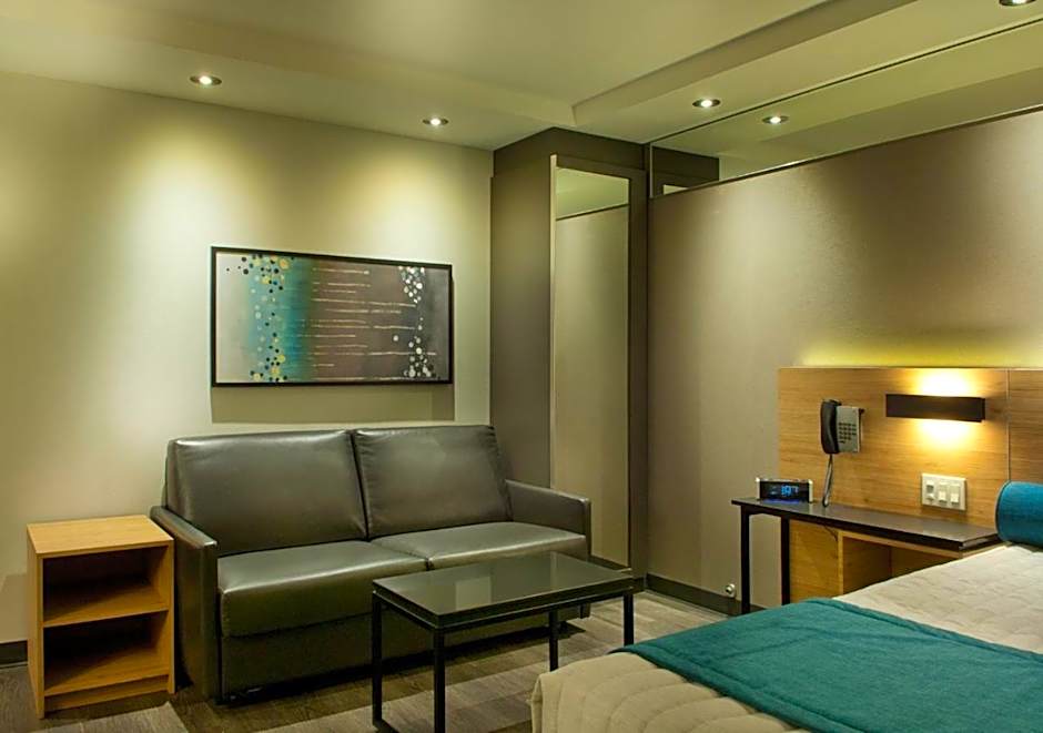 Ramada by Wyndham Laval