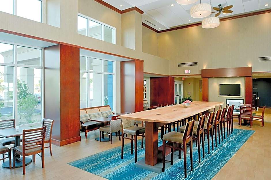 Hampton Inn & Suites Ocean City Bayfront-Convention Center