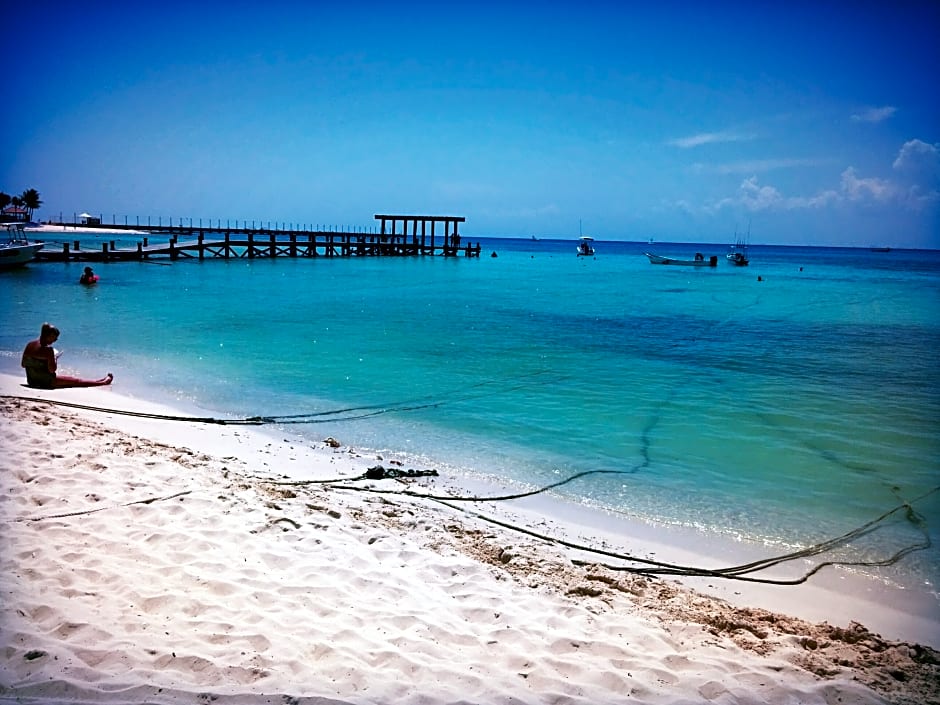 Playa Palms Beach Hotel