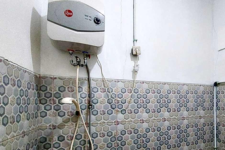 Pondok Gede Dkost Syariah Mitra RedDoorz