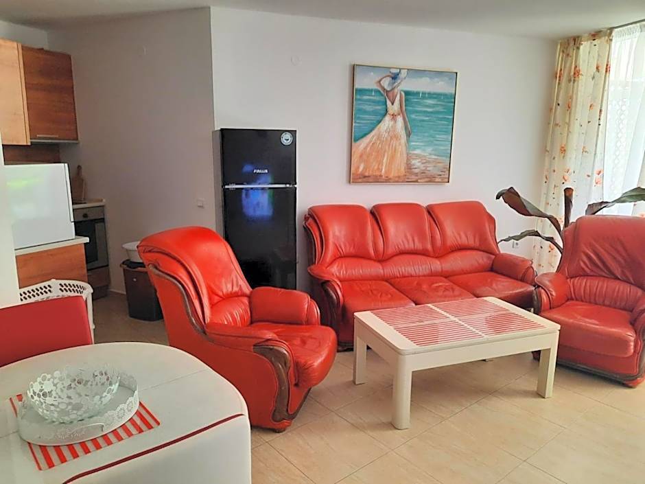 Apartment in Sunny beach, Complex Sun Village, 80 qm, 2 bedrooms & living room near to the beach, SWIMMING POOL, garden
