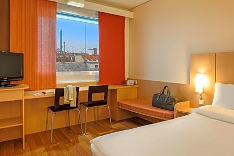 MyRoom By Daniela - A Place In The Country Room