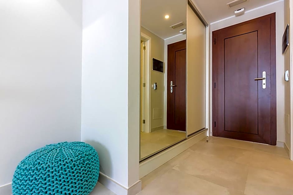 Klayman Diamond Aparthotel