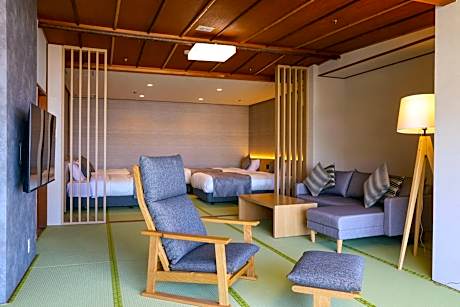 Superior Japanese-Style-Room holds 5 people - Shower Only - Non-Smoking