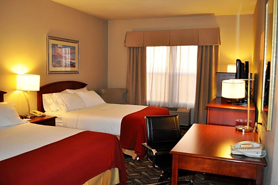 Holiday Inn Express- West Sacramento