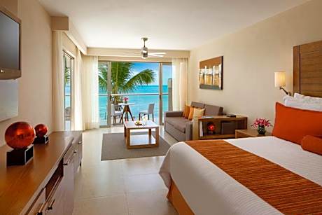 Preferred Club Junior Suite Ocean Front