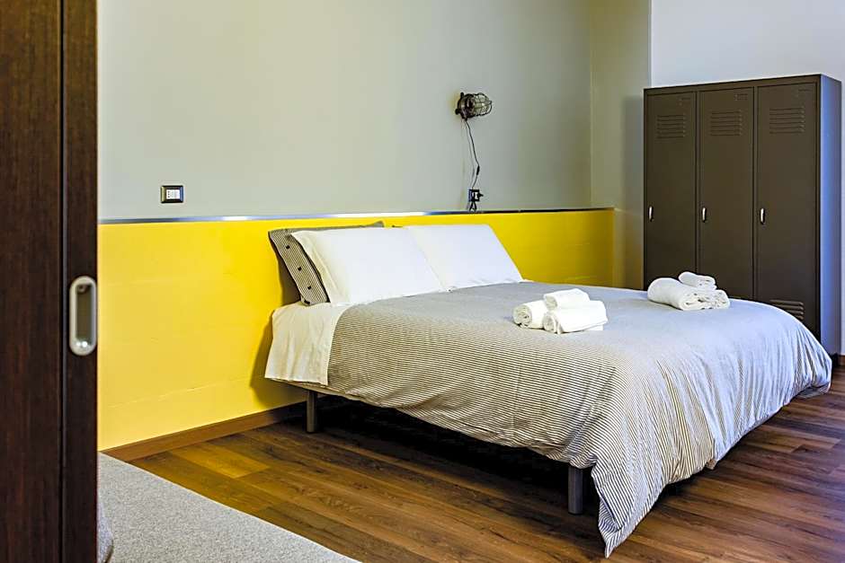 TRAVEL STATION Bedandbreakfast