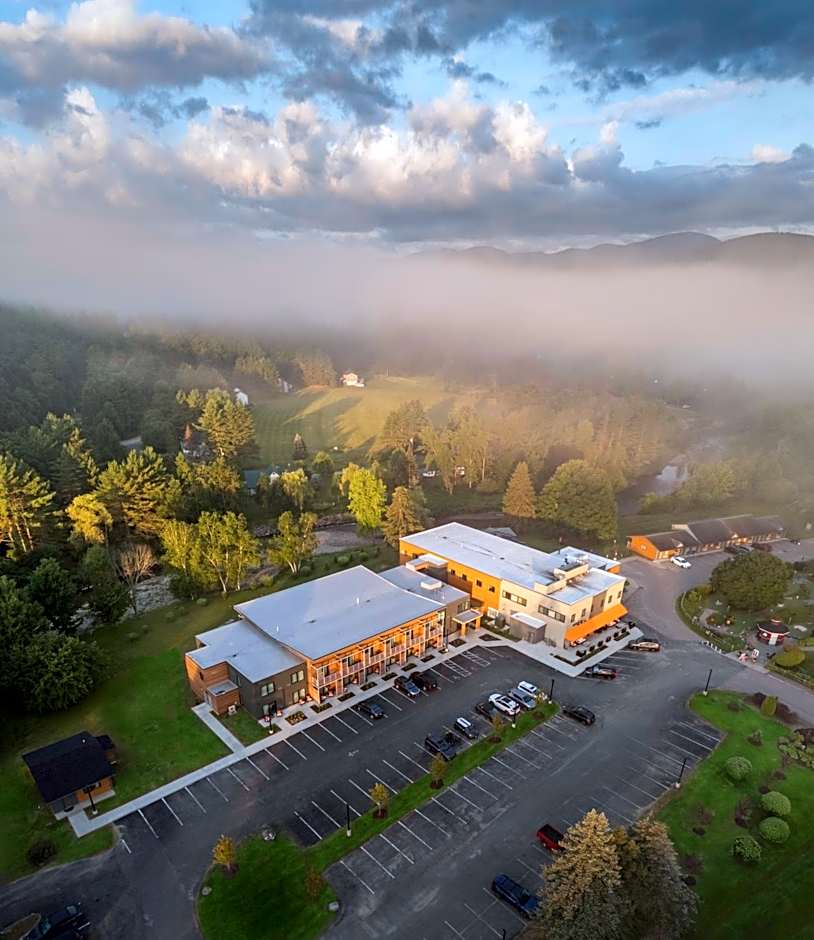 Sun & Ski Inn and Suites