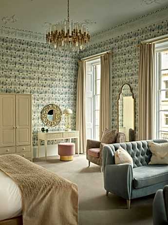 The Queensberry Hotel