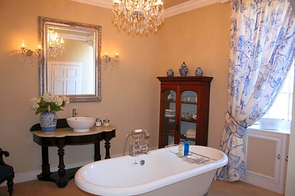 The Old Parsonage Country House