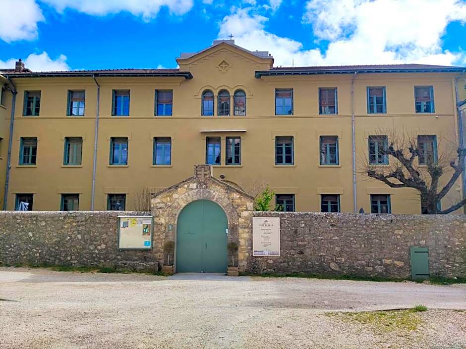 Gîte d'étape et de groupe du Clos Saint Roch