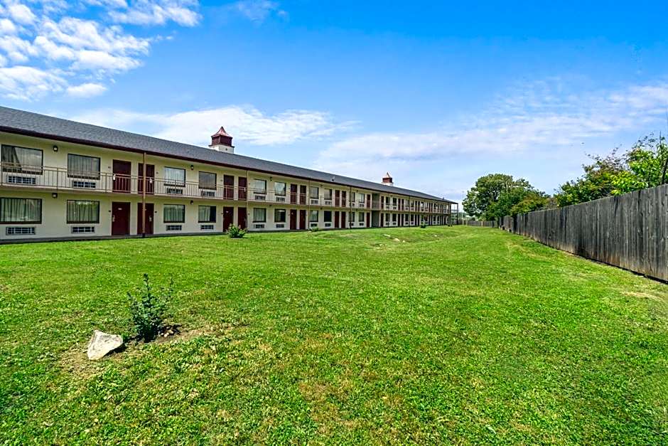 Red Roof Inn Memphis - Graceland/ Airport