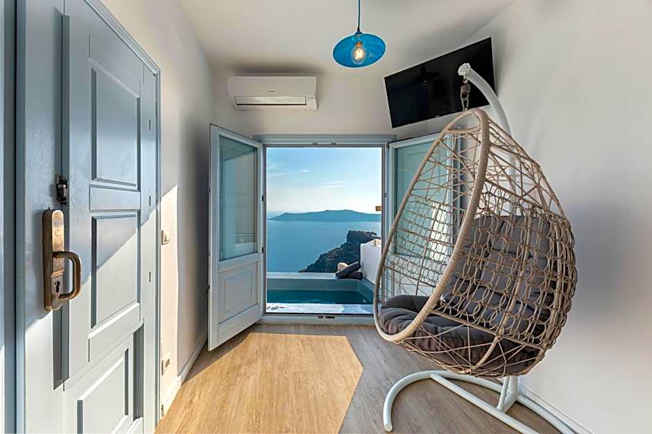 Pearl on the Cliff Hotel & Suites