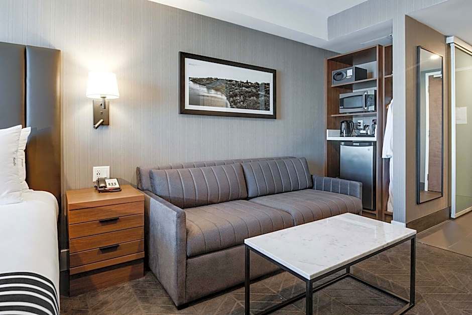 Sandman Signature Saskatoon South Hotel