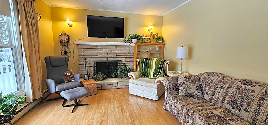 Fair Isle Motel & The Nest