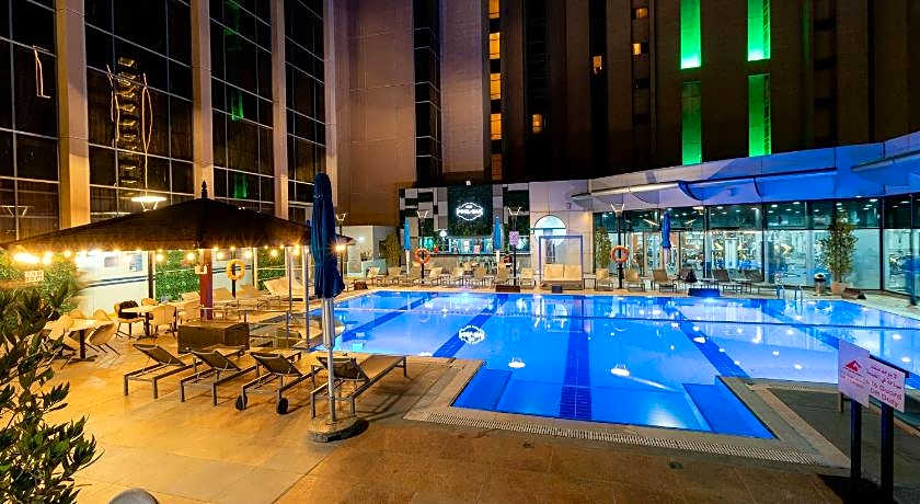 Holiday Inn Suites Kuwait Salmiya By IHG