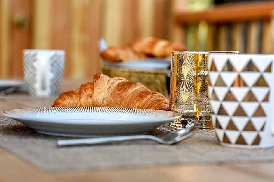 Logis Hôtel Emeraude des Bois