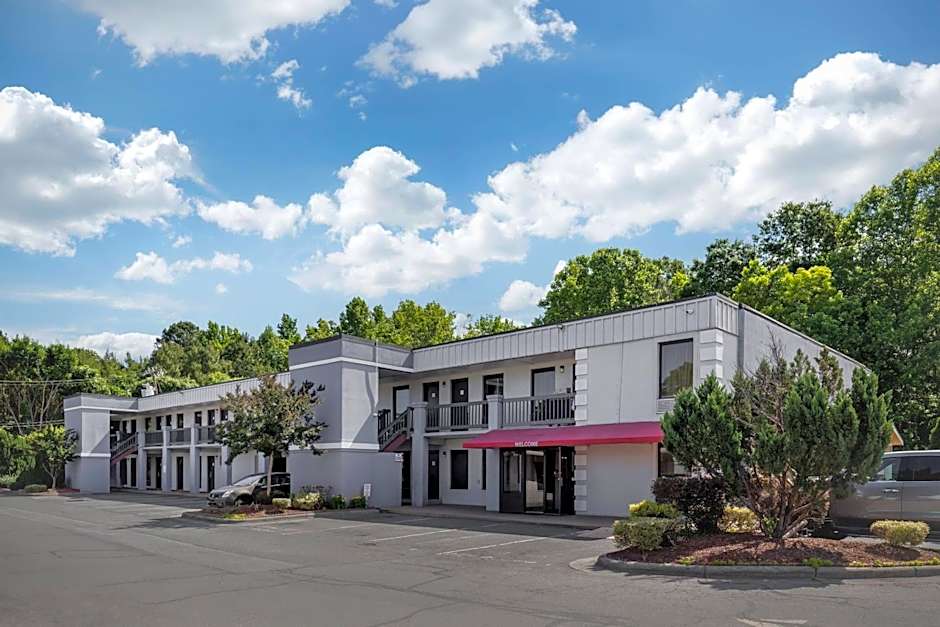 Econo Lodge Research Triangle Park