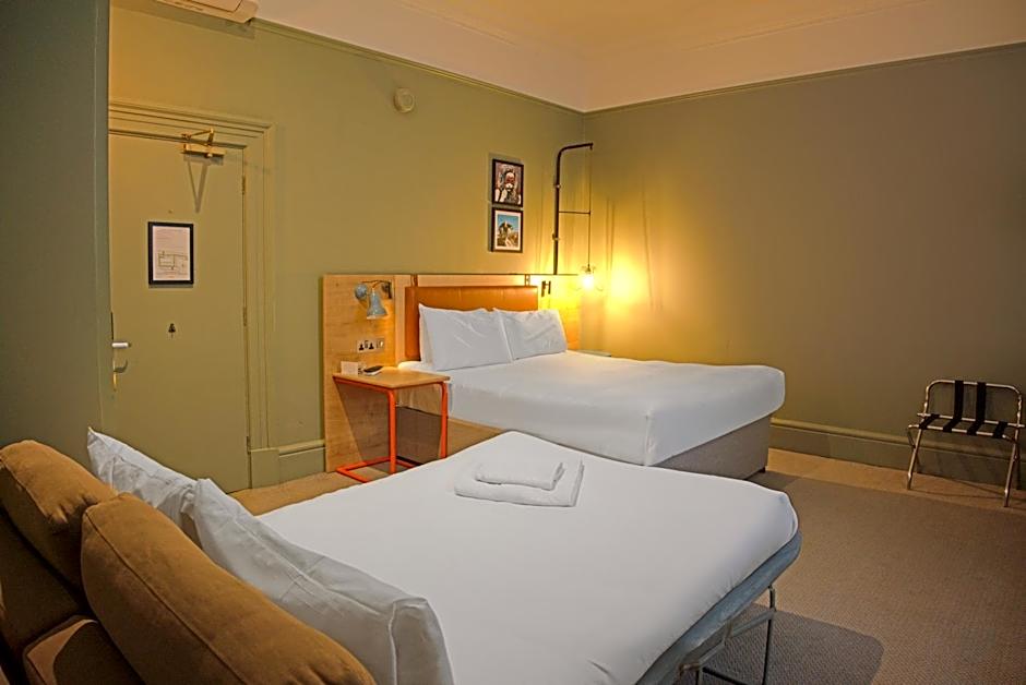 Bristol Grand Hotel By Sunday