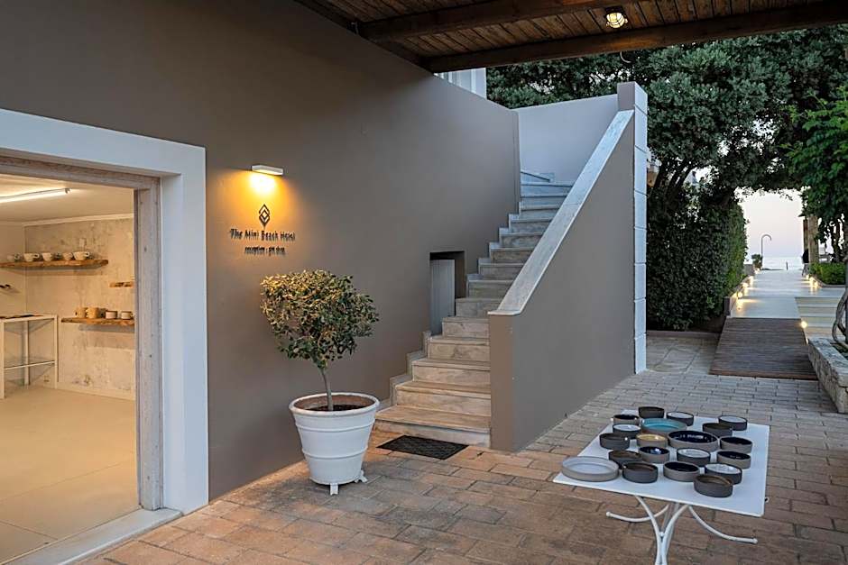 The Mini Beach Hotel