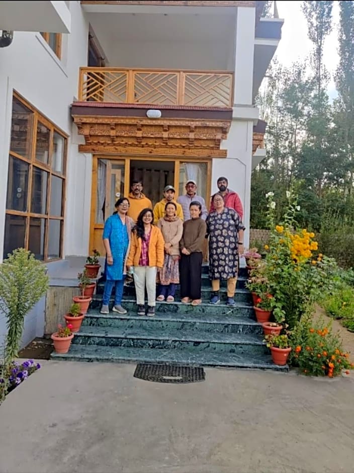  LADAKH ODYSSEY hotel